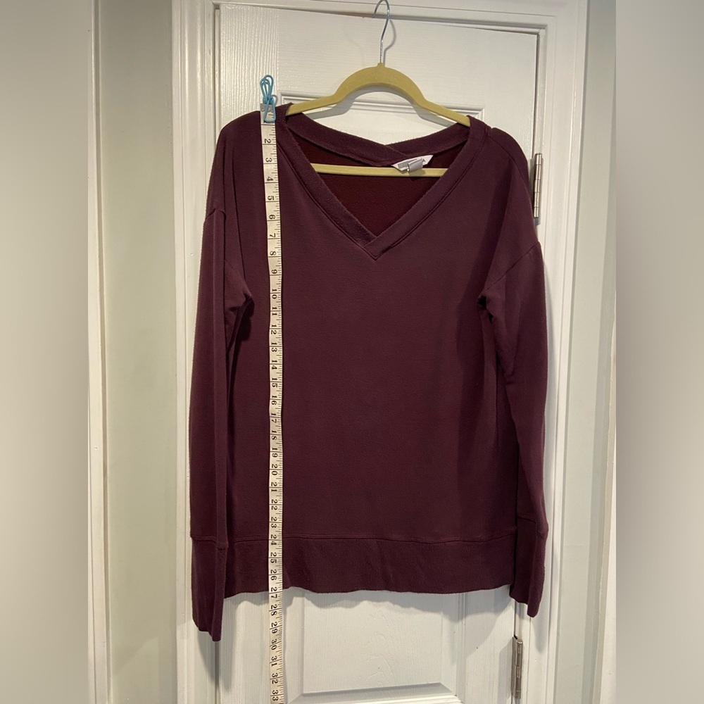 Athleta Size S Plum Purple Stretch Long Sleeve V Neck Tunic Top Thumbholes - Picture 2 of 9